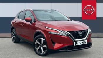 Nissan Qashqai 1.3 DiG-T MH N-Connecta 5dr Petrol Hatchback